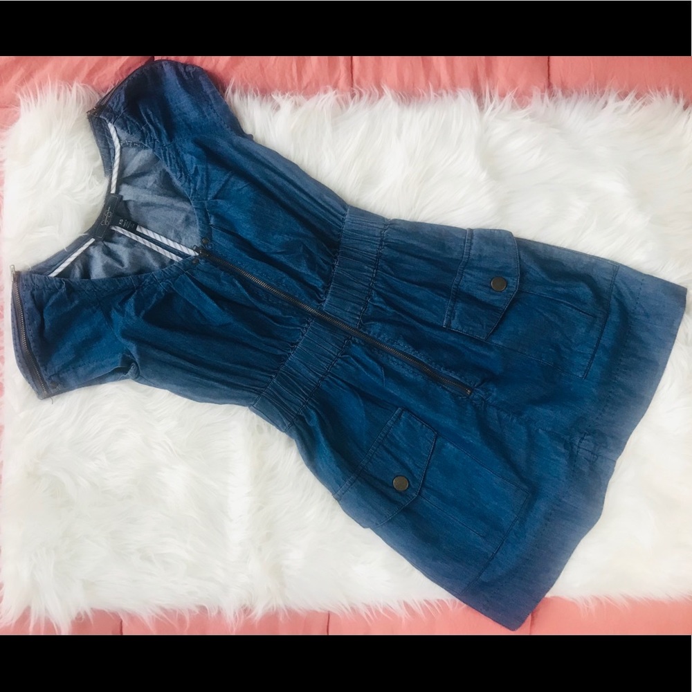 👗 Jessica Simpson Denim Dress